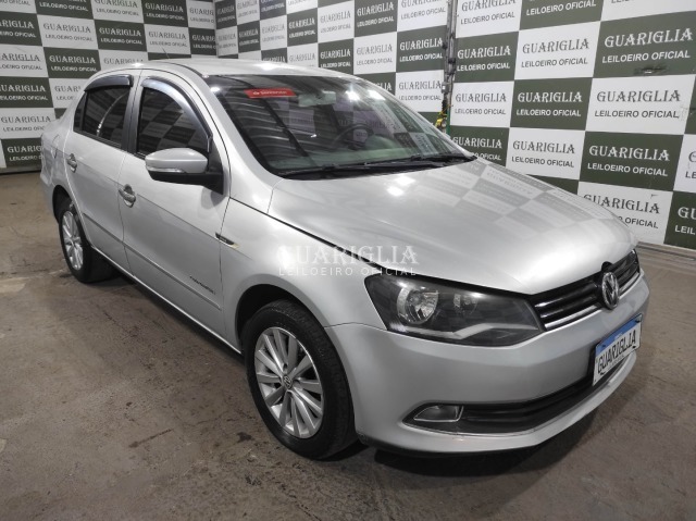 VOLKSWAGEN VOYAGE 1.6 MI COMFORTLINE 8V FLEX MANUAL 2013