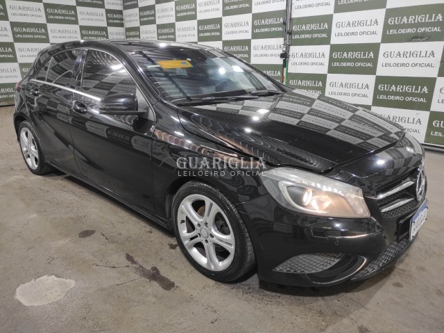 MERCEDES-BENZ A 200 1.6 TURBO URBAN 16V GASOLINA AUT 2014